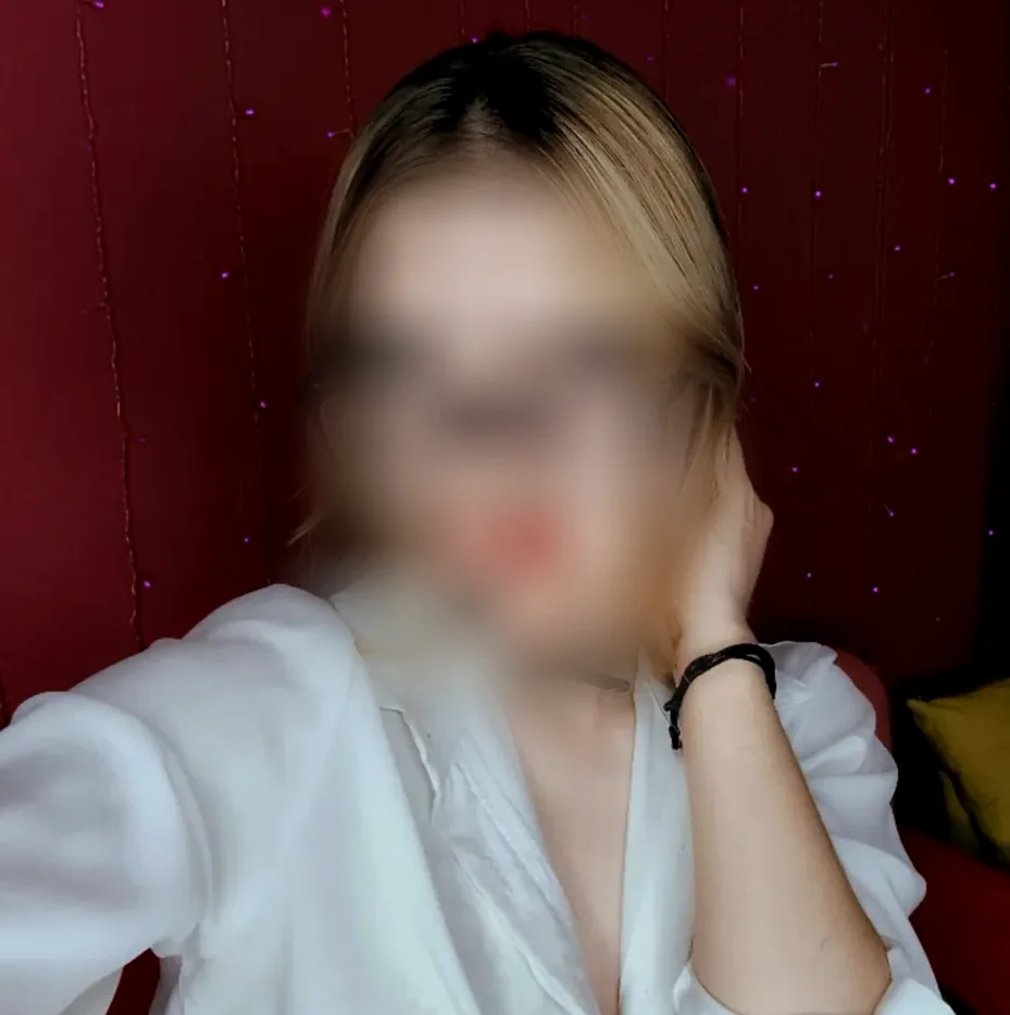 Marlene, 22